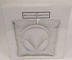 Beats Dr. Dre Studio 2 Noise Cancelling Headphones White RRP 500 lot H1594