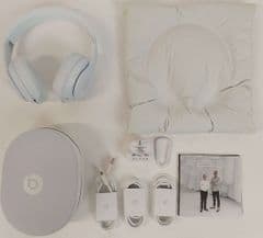 Beats Dr. Dre Studio 2 Noise Cancelling Headphones White RRP 500.00 lot H1583