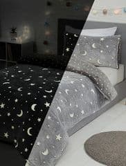 Sleepdown Moon and Star Glow Fleece Duvet Set Double RRP 30.00 lot GD
