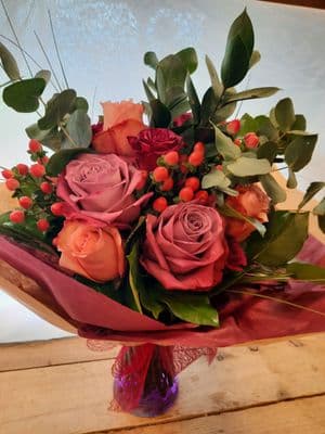 Rose Vase Arrangement No Plastic