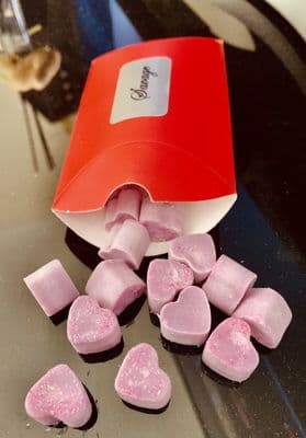 Designer inspired 20 Mini Hearts Soya wax melts Creed For Her Type