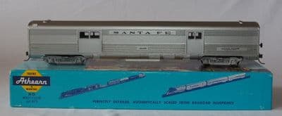 ATHEARN 1781 SL BAGGAGE SANTA FE