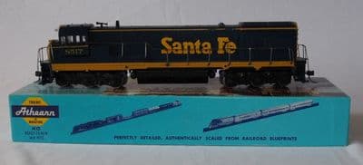 ATHEARN 3501 U33C SANTA FE PWR