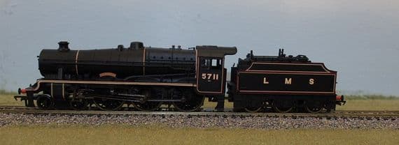 BACHMANN 31-159 Jubilee 5711 Courageous L.M.S lined Black 3500 gal Fowler Tender