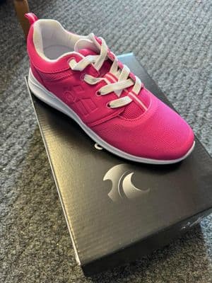 Henselite HL74 Metro Viva MAGENTA Size 5