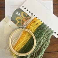 *NEW*  Single Fair Isle Motif Hoop kit  - Daffodil