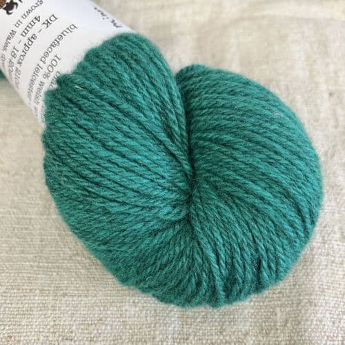Black & Blue by Midwinter Yarns - Minn