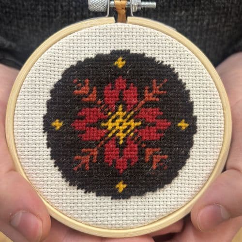 Single Fair Isle Motif Hoop kit - Embers