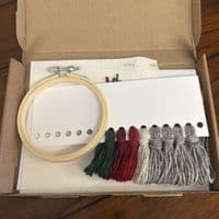 Single Fair Isle Motif Hoop kit  - Poinsettia