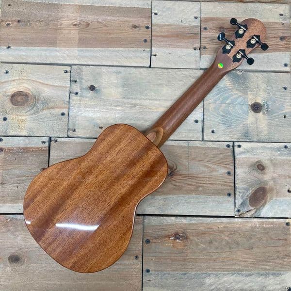 Barnes & Mullins BMUK10C Concert Ukulele, Solid Mahogany Inc. Gigbag