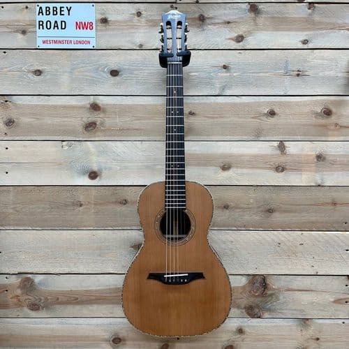 Bromo BAR6E Solid Cedar/Ebony Parlor Electro