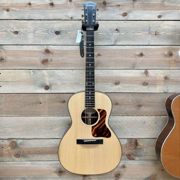 Eastman E1 OOSS LTD (Limited to 450) With Gigbag