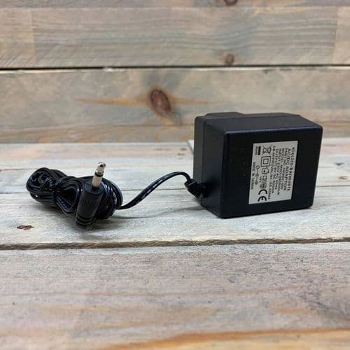 Electro Harmonix EHX 9 Volt PSU 500Ma 3.5mm Centre positive tip