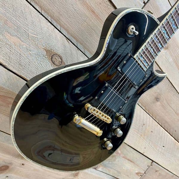 ESP LTD EC-1000 Deluxe Black 2002 (Pre-Owned)