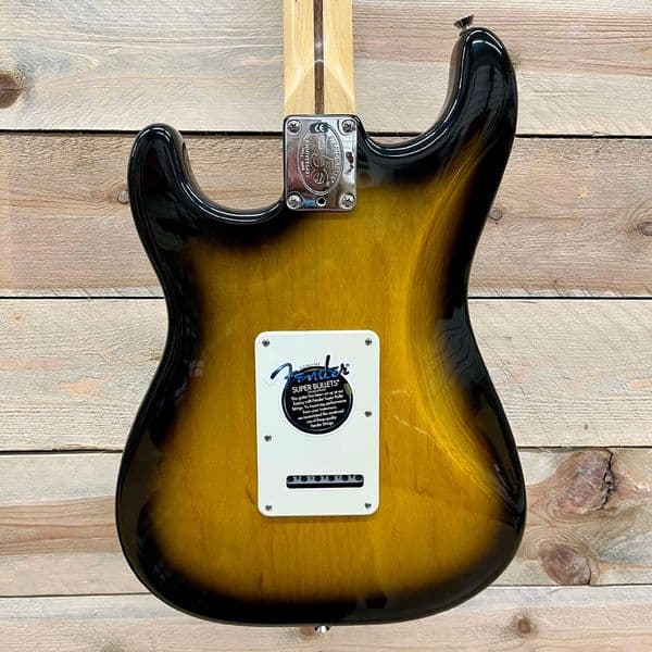 Fender 50th Anniversary American Stratocaster 2 Colour Sunburst 2004 (Pre-Owned)