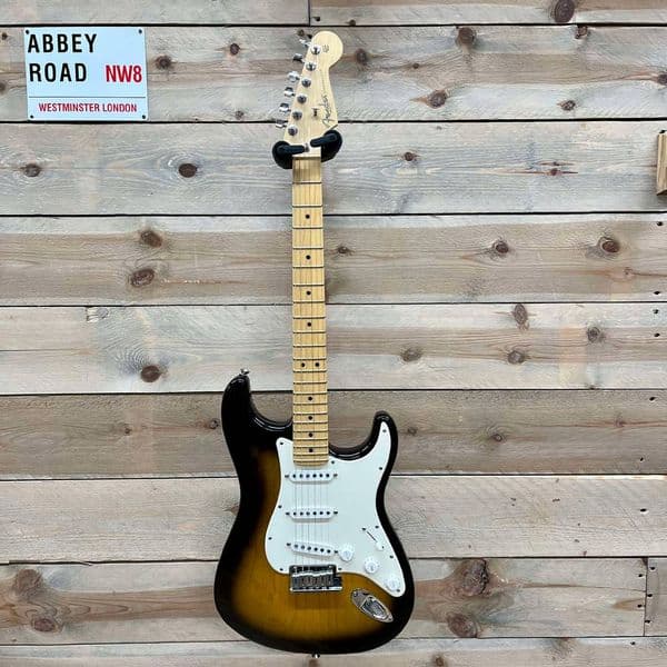 Fender 50th Anniversary American Stratocaster 2 Colour Sunburst 2004 (Pre-Owned)