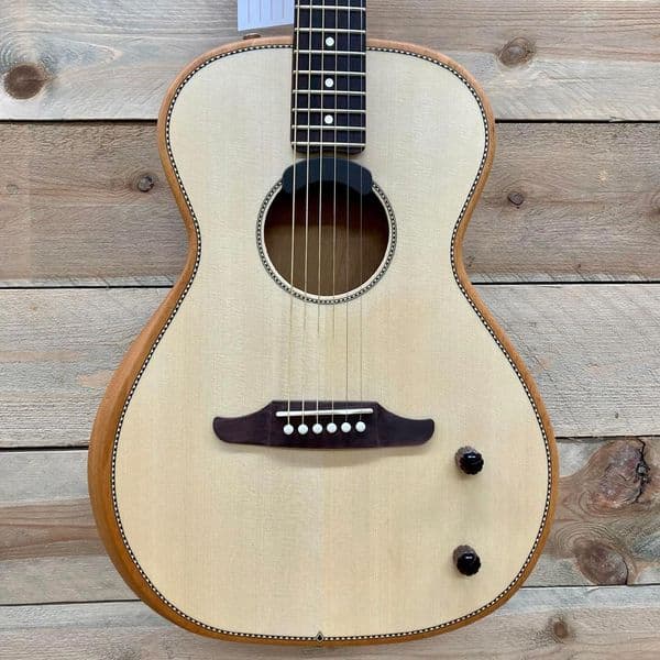 Fender Highway Series Parlour Natural