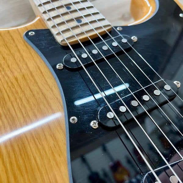 Fender Limited Edition American Performer Stratocaster Natural (Pre-Owned)