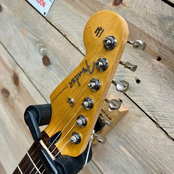 Fender Player II Stratocaster Polar White, Rosewood Fretboard Left-Handed