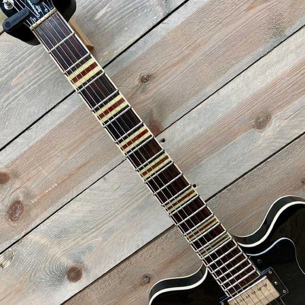 Hofner Verythin Black (Ex-Demo)