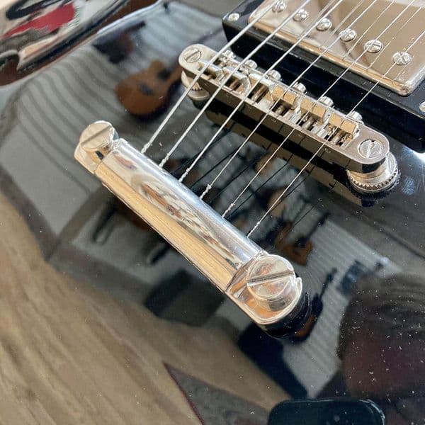 Hofner Verythin Black (Ex-Demo)