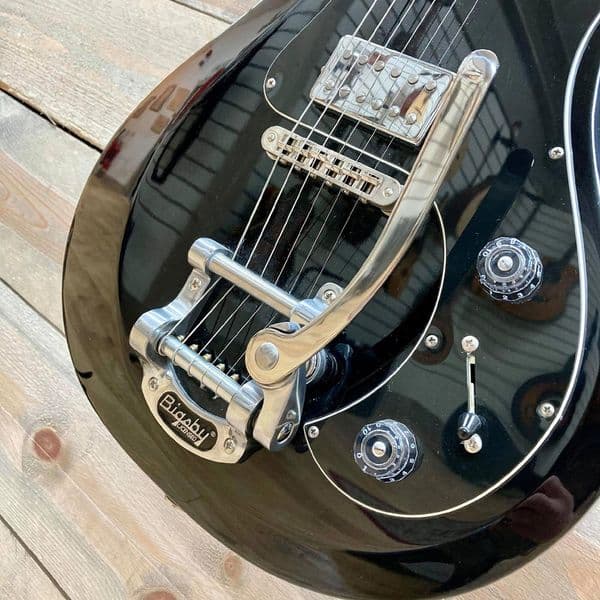 PRS S2 Starla Bigsby with Dot Inlays, Black (Ex Demo)