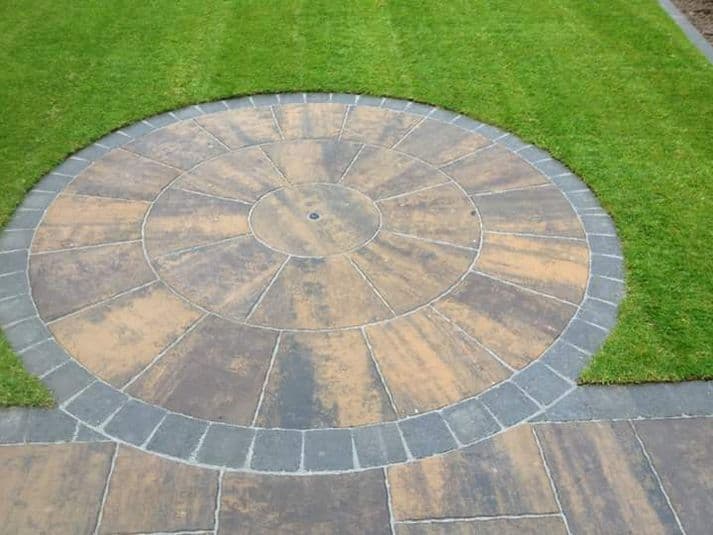 Valhalla Bracken Circle Paving Slabs 2 24m diameter