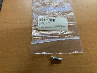 02826000 Countax BOLT A106