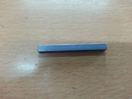 09830700 Countax KEY  STRAIGHT 1/4 A111
