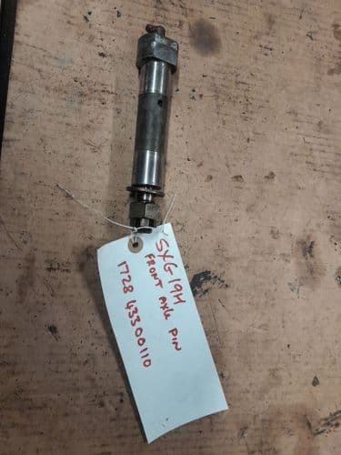 172843300110SH Iseki FRONT AXLE PIN          SECOND HAND UPSTAIRS