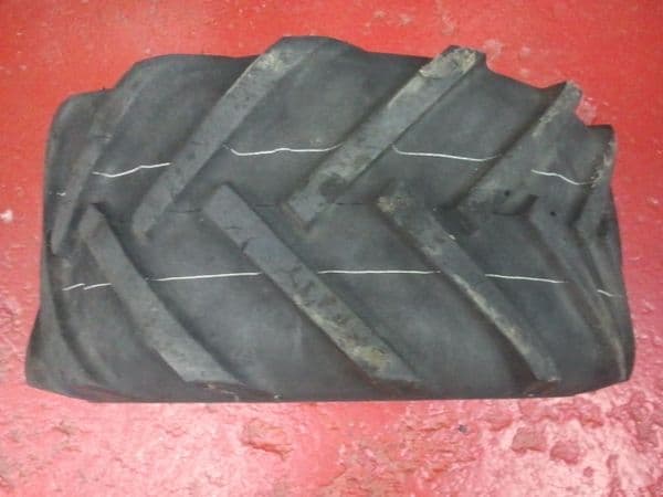 23X10.50X12-SH Inner Tubes Tyres Wheels AGRICULTURAL GRIP TYRE  BKT (6 PLY)  SECOND HAND T-R