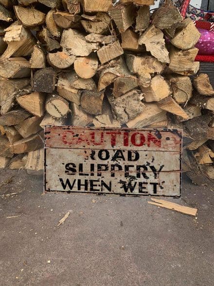 Caution slippery when wet - Kitchen Metal Wall Sign