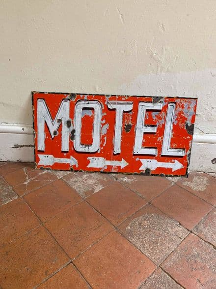 Motel arrow - Reroduction Vintage Metal Wall Sign