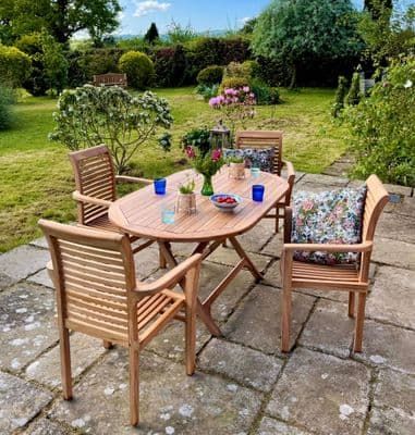 4 Seater Slatted Oval Table Cambridge Club Dining Set