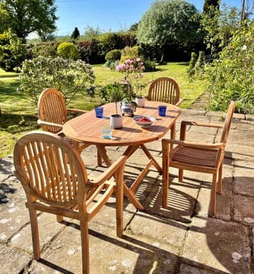4 Seater Slatted Oval Table Windsor Castle Dining Set