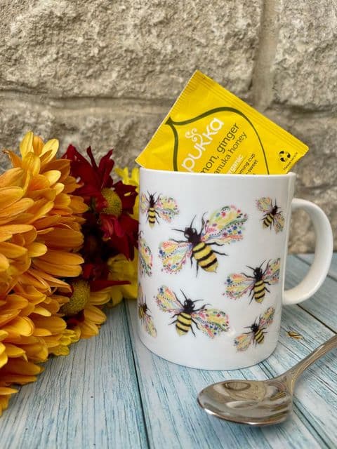 BEE FRIENDLY LARGE BONE CHINA MUG