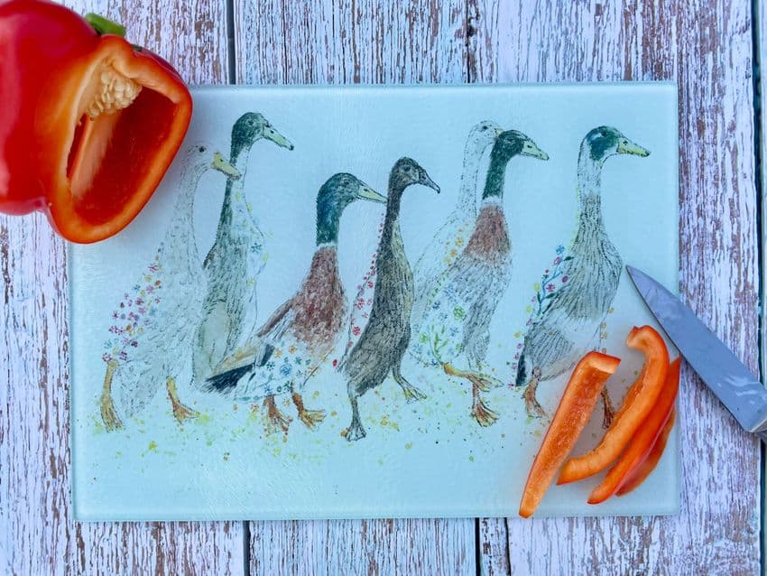 DUCKS IN A ROW MINI ECO CHOPPING BOARD/ WORKTOP SAVER