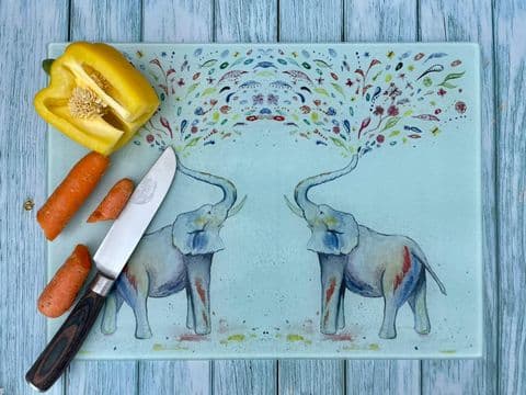 ELI THE ELEPHANT ECO-CHOPPING BOARD