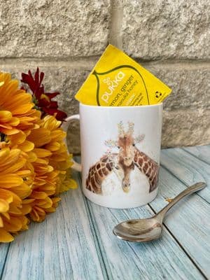 GIRAFFE COUPLE LARGE BONE CHINA MUG