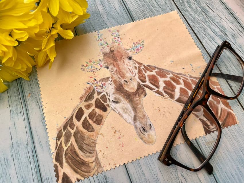 I'VE GOT YOU GIRAFFE LENS CLOTH