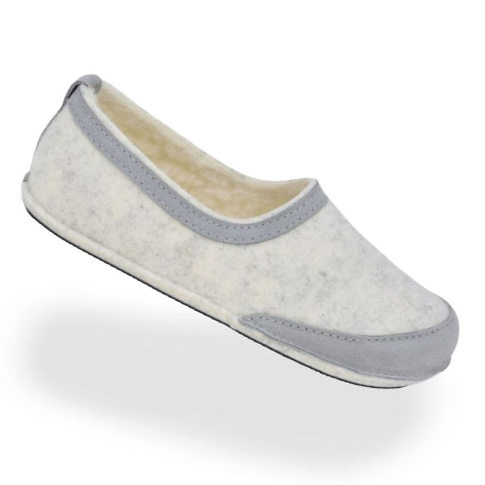 Omaking Wool Felt Slippers Light Grey