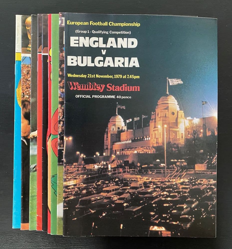Collection of 10 different ENGLAND football programmes between 1979 and ...