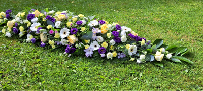 Farewell tribute spray