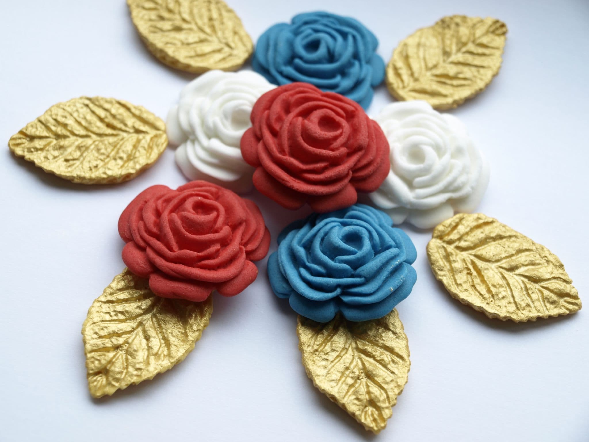 Kings Coronation Cake Decorations Cupcake Toppers Red Blue White Roses Gold Leaves King Charles III
