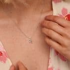 Amulets Flower Pendant DP894