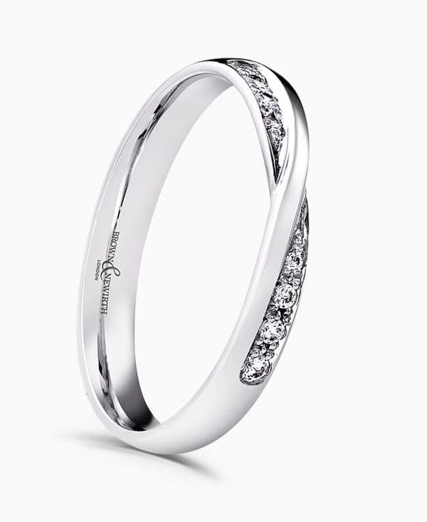 Luxury twisted court, diamond set wedding band