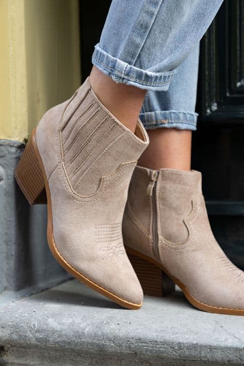 Carrie Cowboy Boots ** LAST FEW NOW HALF PRICE**