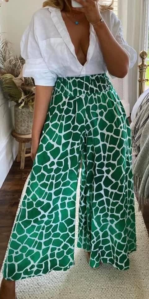 Giraffe Palazzo Culottes Green