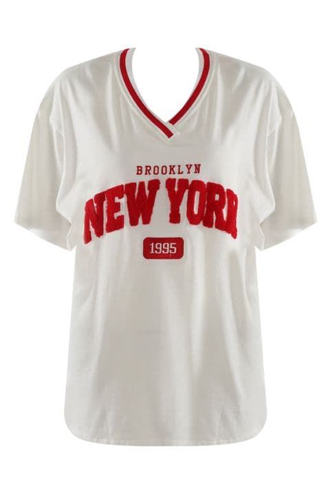 New York Embossed V-Neck T-Shirt Red