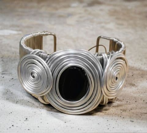 Quirky Twisted Wire Adjustable Jewel Bracelet